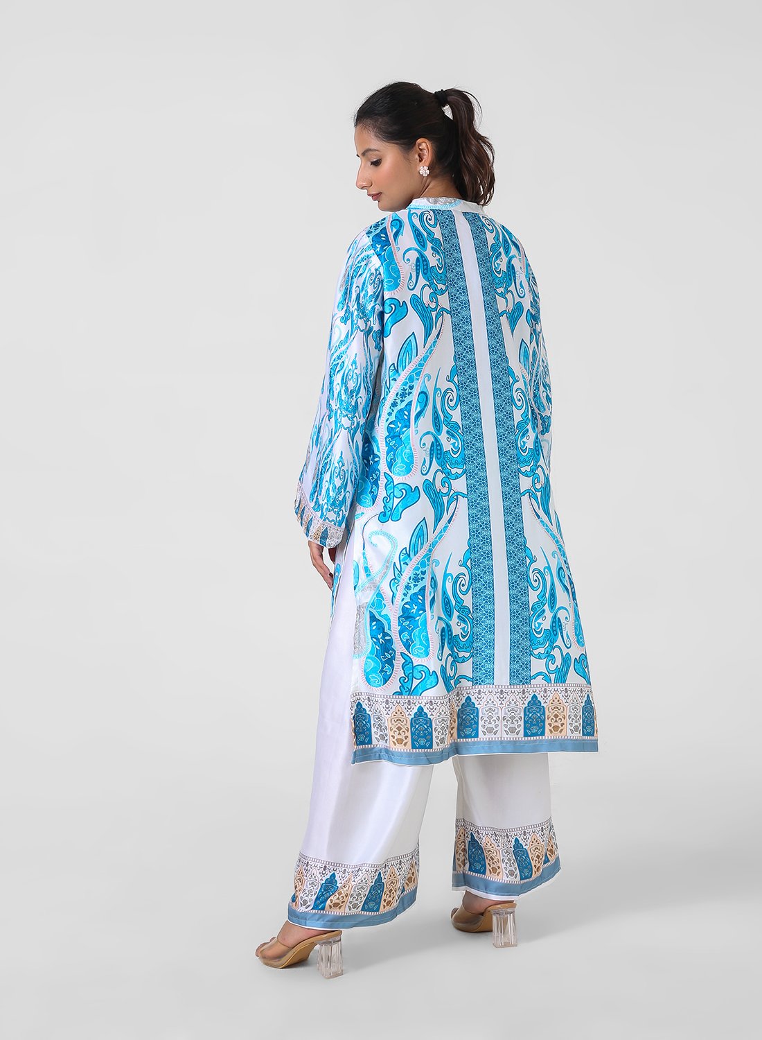white printed kurta set, aqua print cotton kurta pants, summer cotton co‑ord set, breathable everyday ethnic wear, border print kurta, lightweight travel outfit for women, straight pants kurta set.