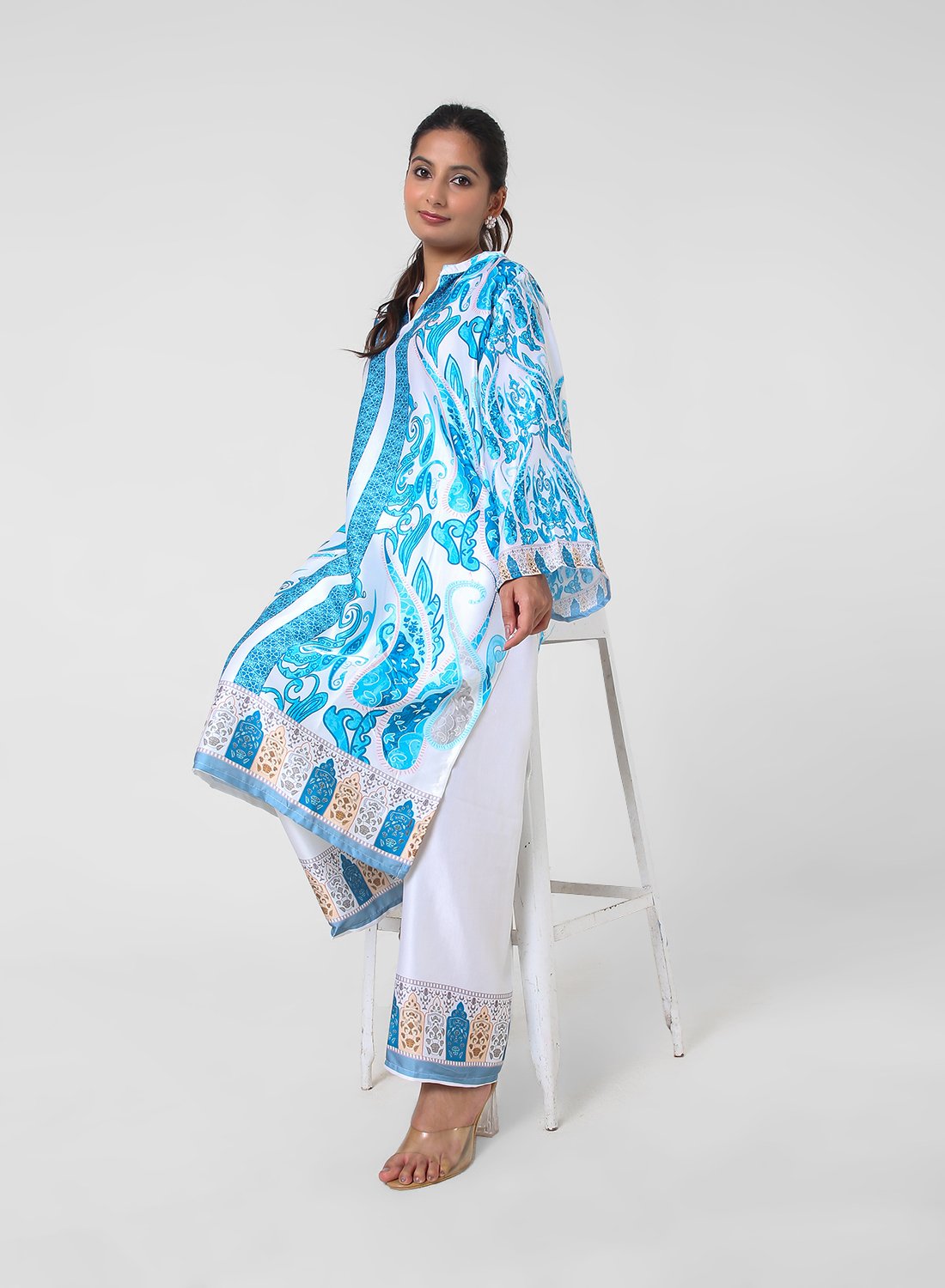 white printed kurta set, aqua print cotton kurta pants, summer cotton co‑ord set, breathable everyday ethnic wear, border print kurta, lightweight travel outfit for women, straight pants kurta set.