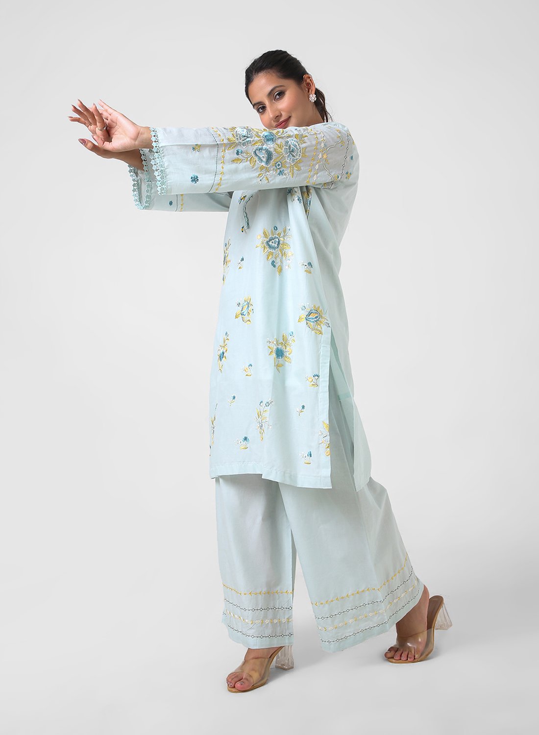 powder blue embroidered kurta set, cotton kurta palazzo for women, mandarin collar kurta, breathable summer ethnic wear, floral threadwork kurta, wide‑leg palazzo co‑ord, everyday office wear set.