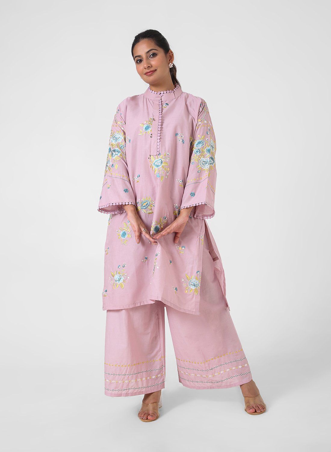 dusty rose embroidered kurta set, cotton kurta palazzo for women, mandarin collar kurta, breathable summer ethnic wear, floral threadwork kurta, wide‑leg palazzo co‑ord, everyday office wear set.