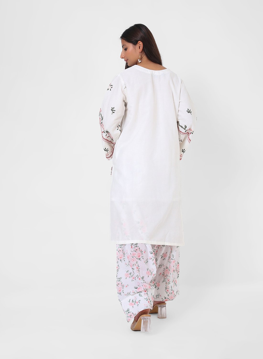 ivory printed suit set, cotton kurta pant dupatta, floral print kurta set, lightweight summer ethnic wear, contrast dupatta outfit, relaxed straight kurta set, travel friendly Indian suit.