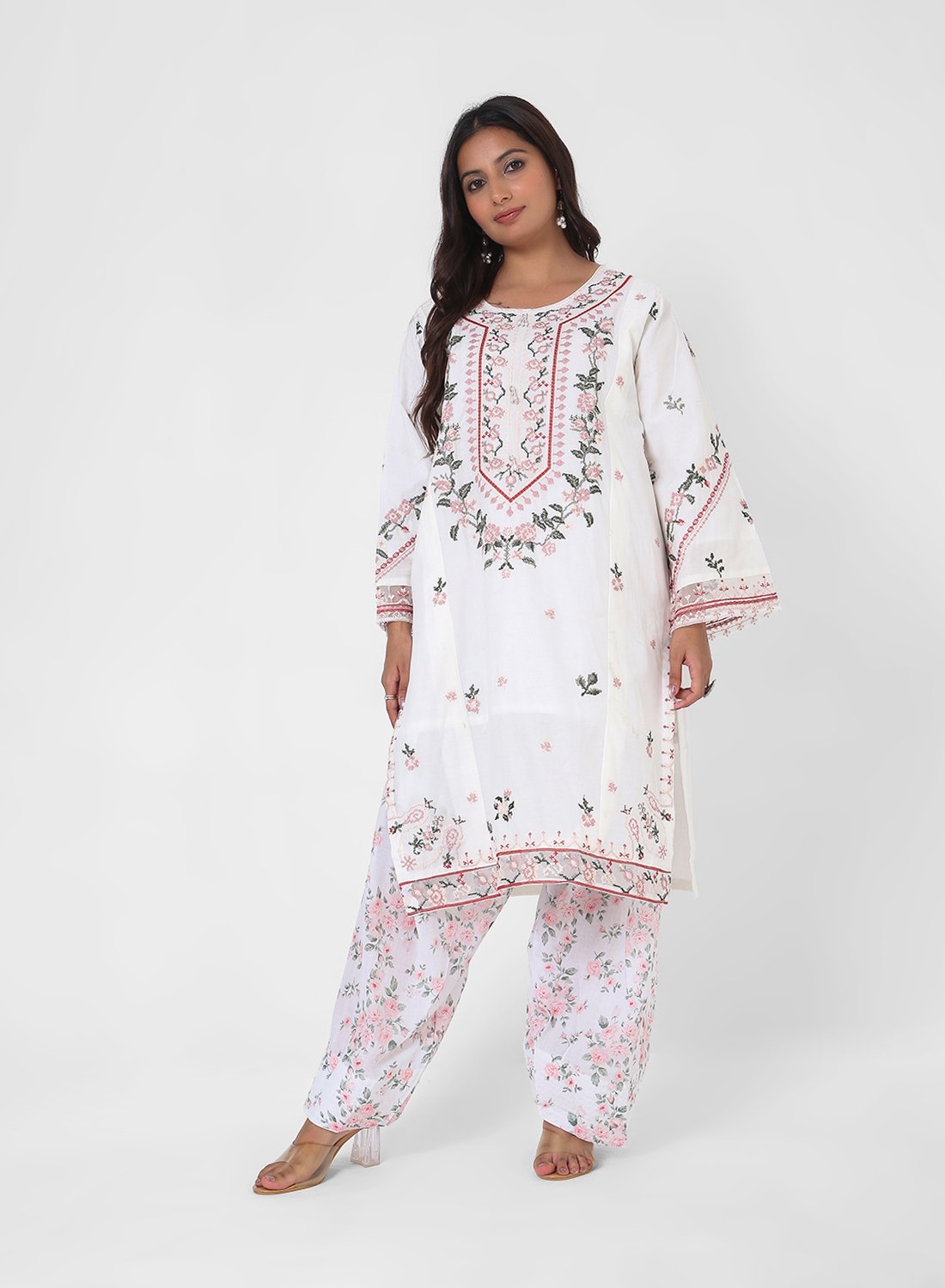 ivory printed suit set, cotton kurta pant dupatta, floral print kurta set, lightweight summer ethnic wear, contrast dupatta outfit, relaxed straight kurta set, travel friendly Indian suit.