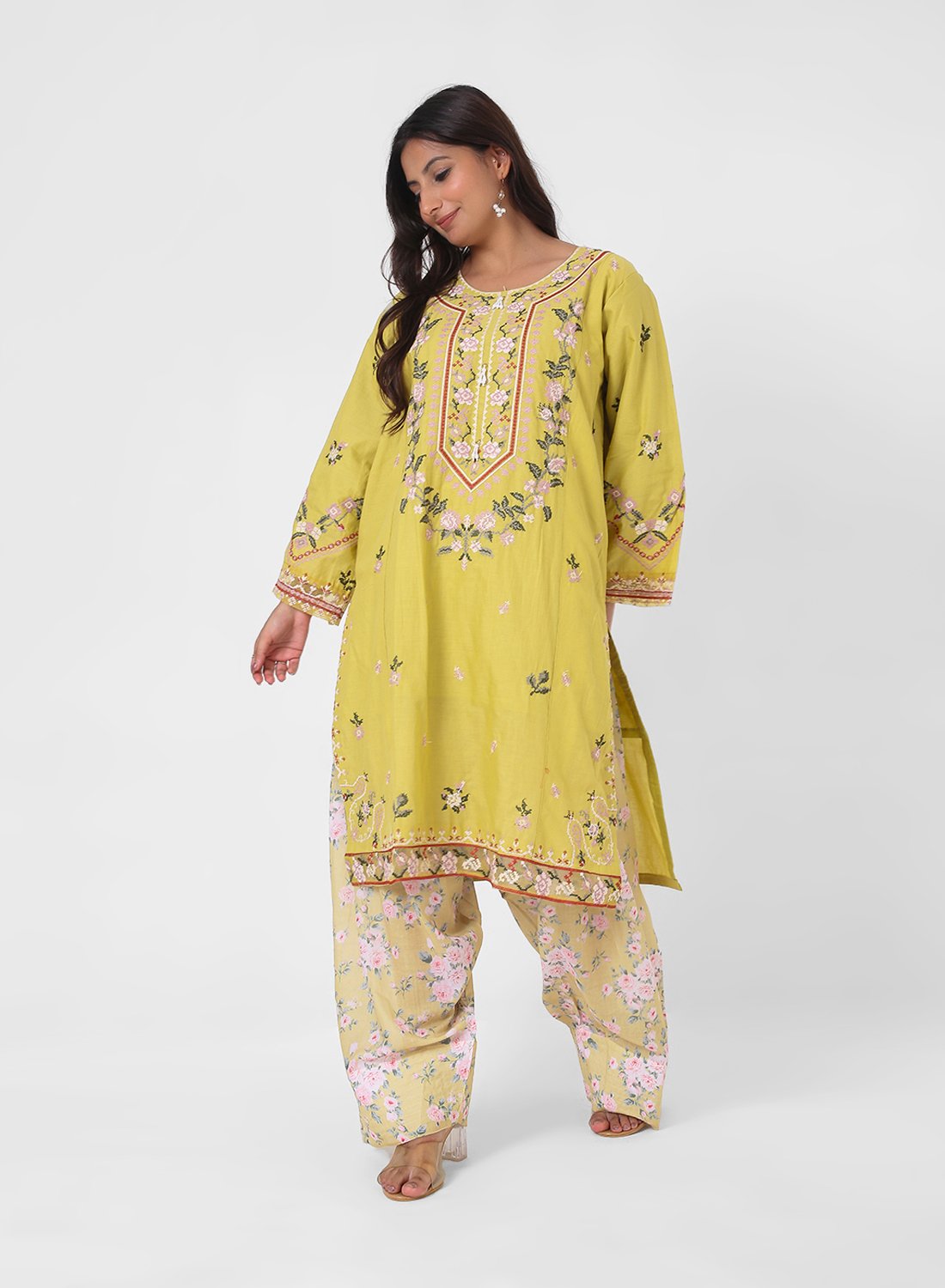 mustard printed suit set, cotton kurta pant dupatta, floral print kurta set, lightweight summer ethnic wear, contrast dupatta outfit, relaxed straight kurta set, travel friendly Indian suit.